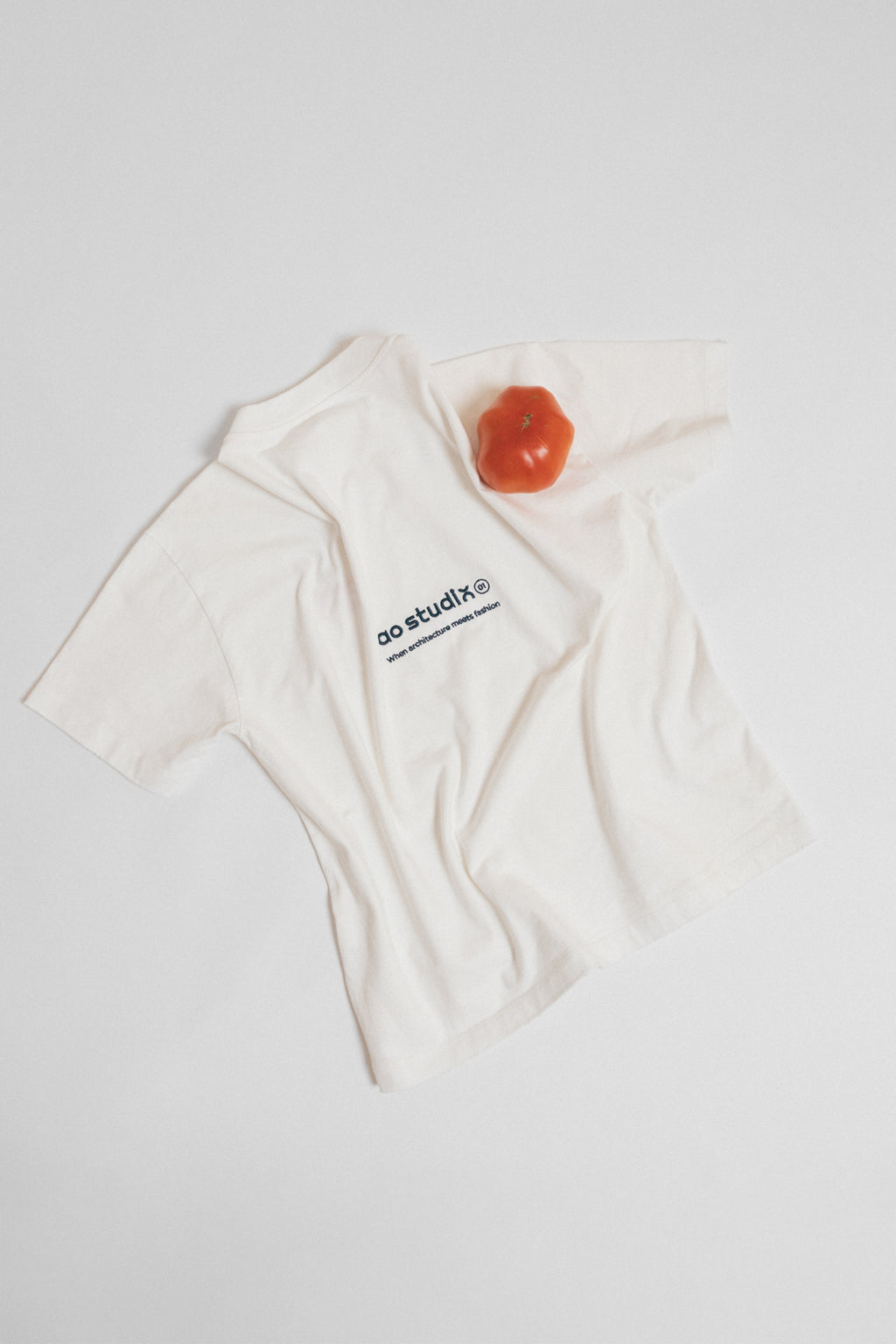 Camiseta AO cotton blanca red/navy logo